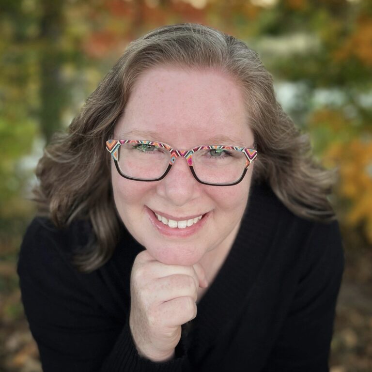 Lori Rivera Evansville Artist headshot 768x768